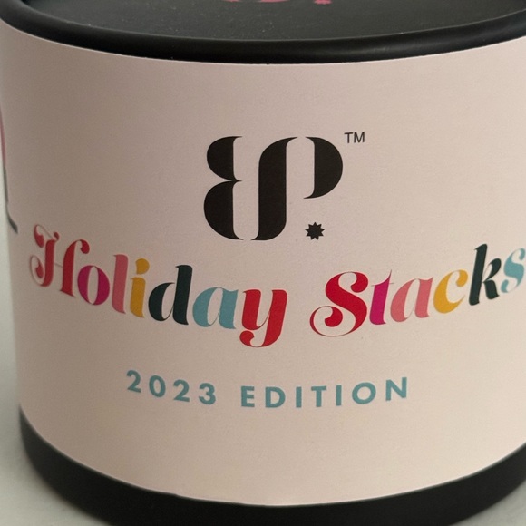 Holiday 2023 Bomb Party Stacks - Home for Holidays - Picture 2 of 6